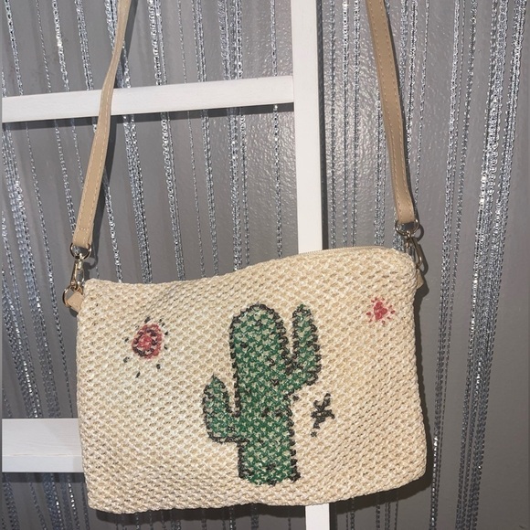 Cactus | Canvas | Crossbody bag | Shoulder bag | Adjustable Straps - Picture 3 of 9